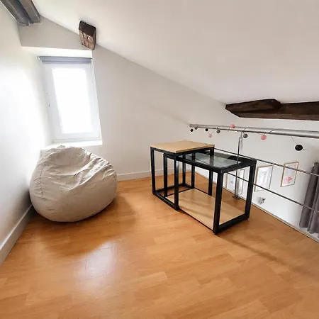 T3 Vue Place Vival - Coeur De Medieval - Parking דירה