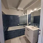 Appartement T3 Vue Place Vival - Coeur De Medieval - Parking Figeac